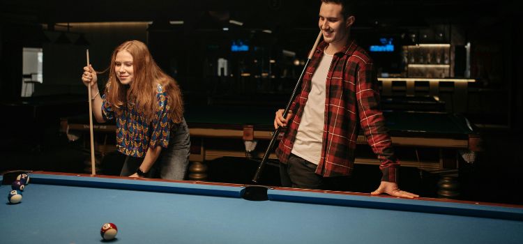 Features of Outdoor Pool Tables