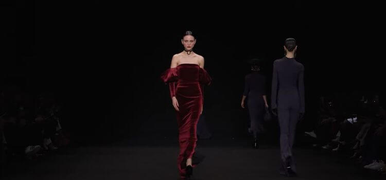 How to Style Chiara Boni's Dresses