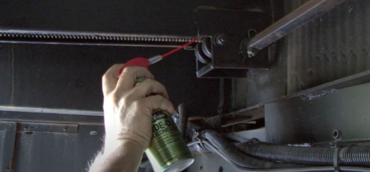 How to Apply RV Slide-Out Lubricant