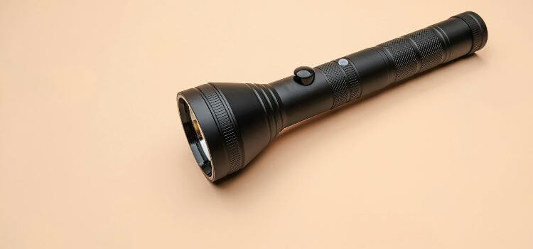 What Makes Fenix Flashlights Different from Competitors?